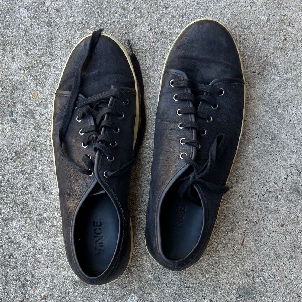 MEN’S Vince Black Low-Top Sneakers with Off-White Sole